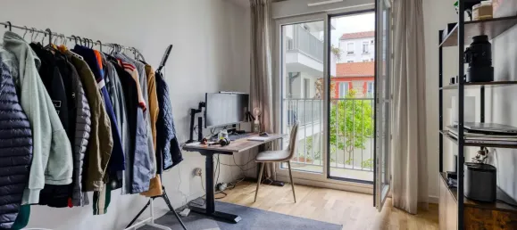 4 rooms Apartment in Asnieres-sur-Seine, France No. 279916 10