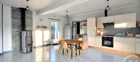 2 bedrooms House in Esternay, France No. 47985 4