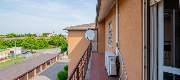 3غرفة شقة في Siziano, Italy رقم 279029 20