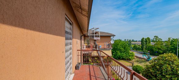 3غرفة شقة في Siziano, Italy رقم 279029 22