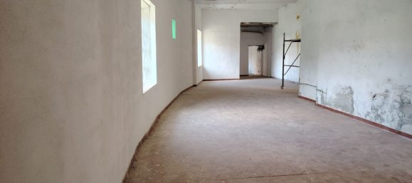  مستودع في Genoa, Italy 670متر مربع رقم 253914 11