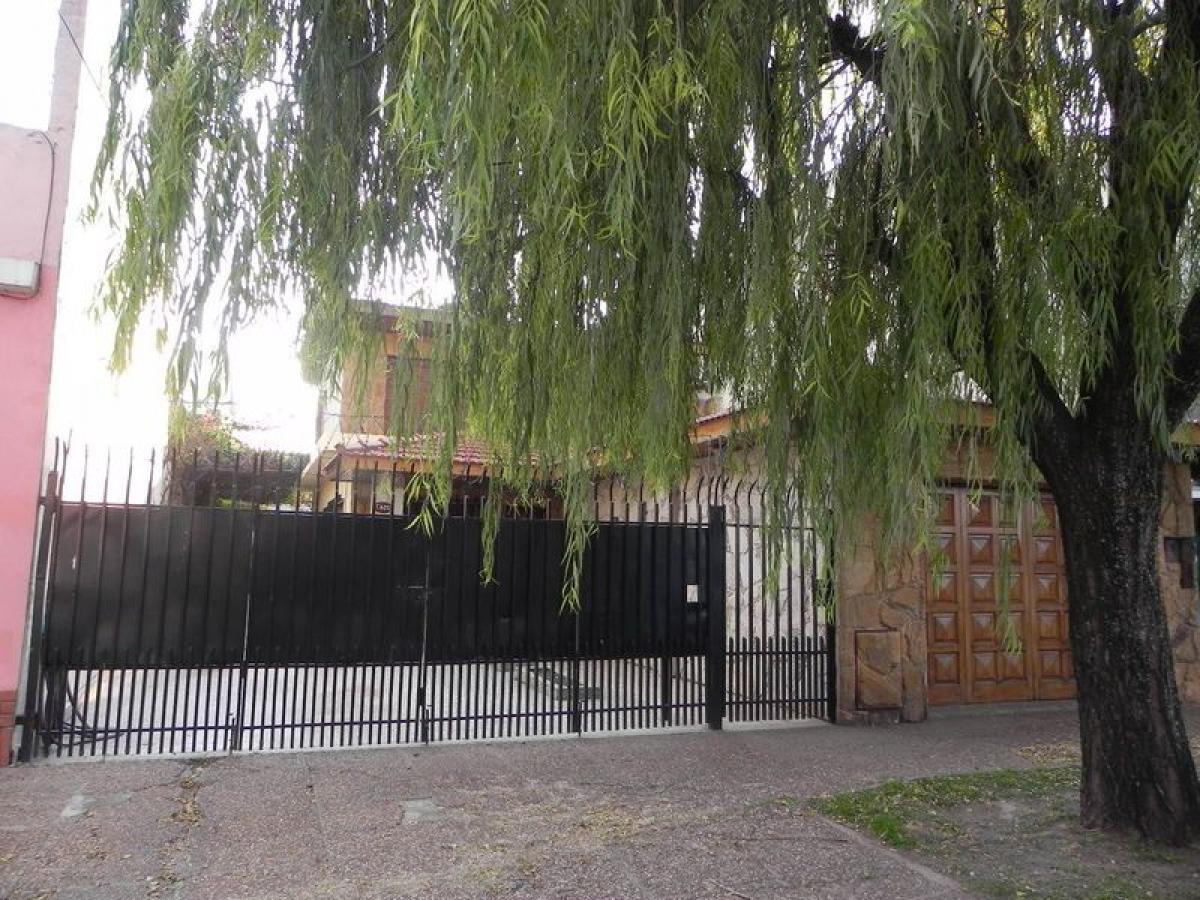 3 bedrooms House in Bermudez, Argentina No. 56724