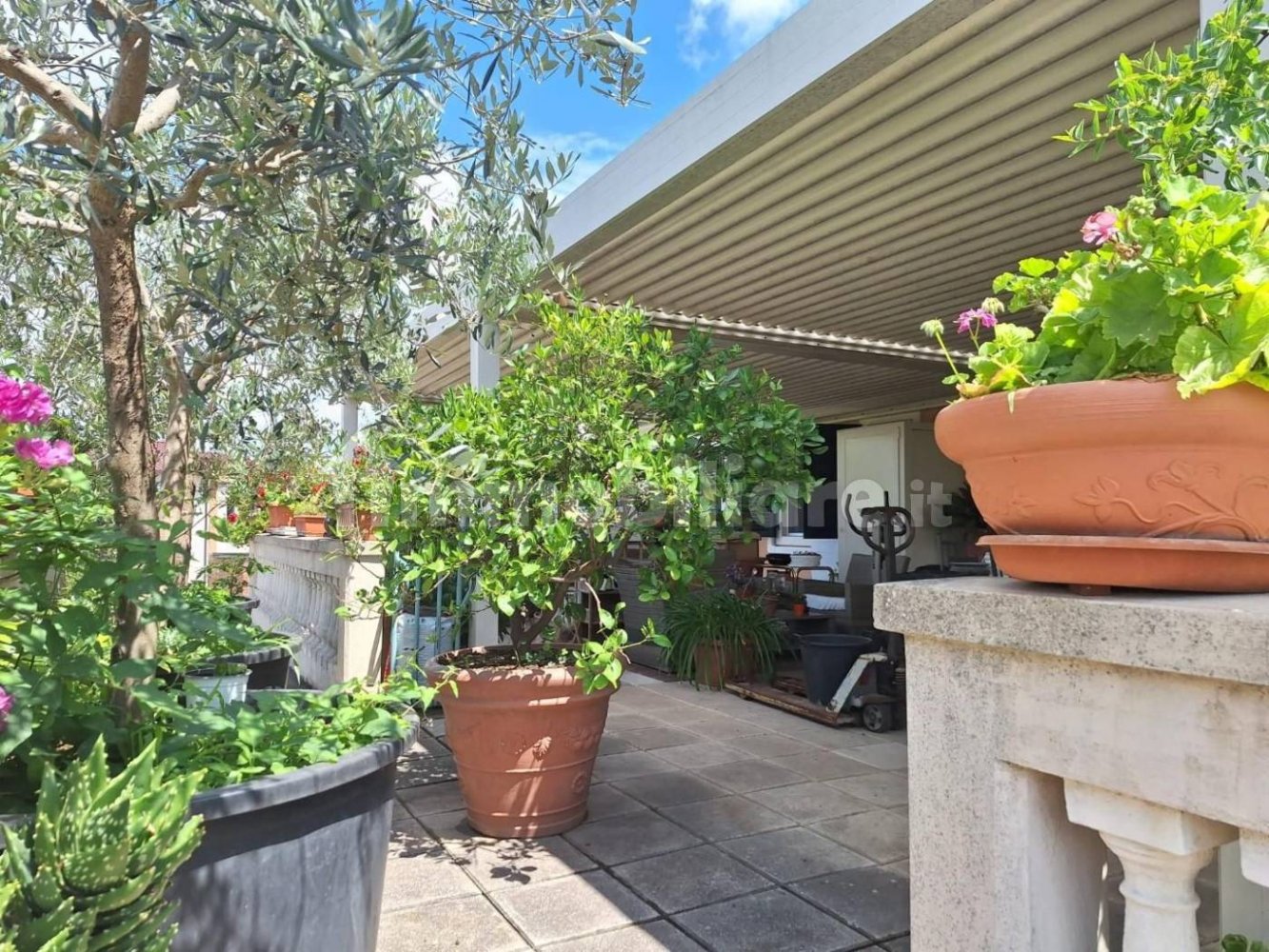 4 bedrooms Apartment in Porcari, Italy No. 82781