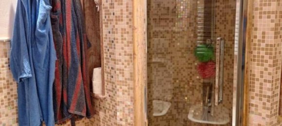 4 bedrooms Apartment in Porcari, Italy No. 82781 27