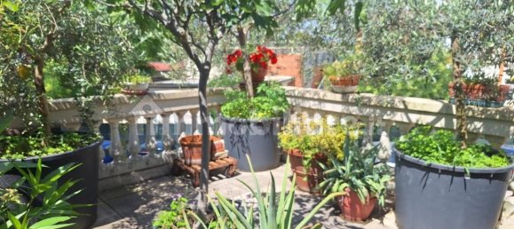 4 bedrooms Apartment in Porcari, Italy No. 82781 12