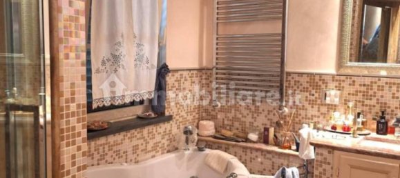 4 bedrooms Apartment in Porcari, Italy No. 82781 25