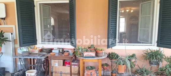 4 bedrooms Apartment in Porcari, Italy No. 82781 3