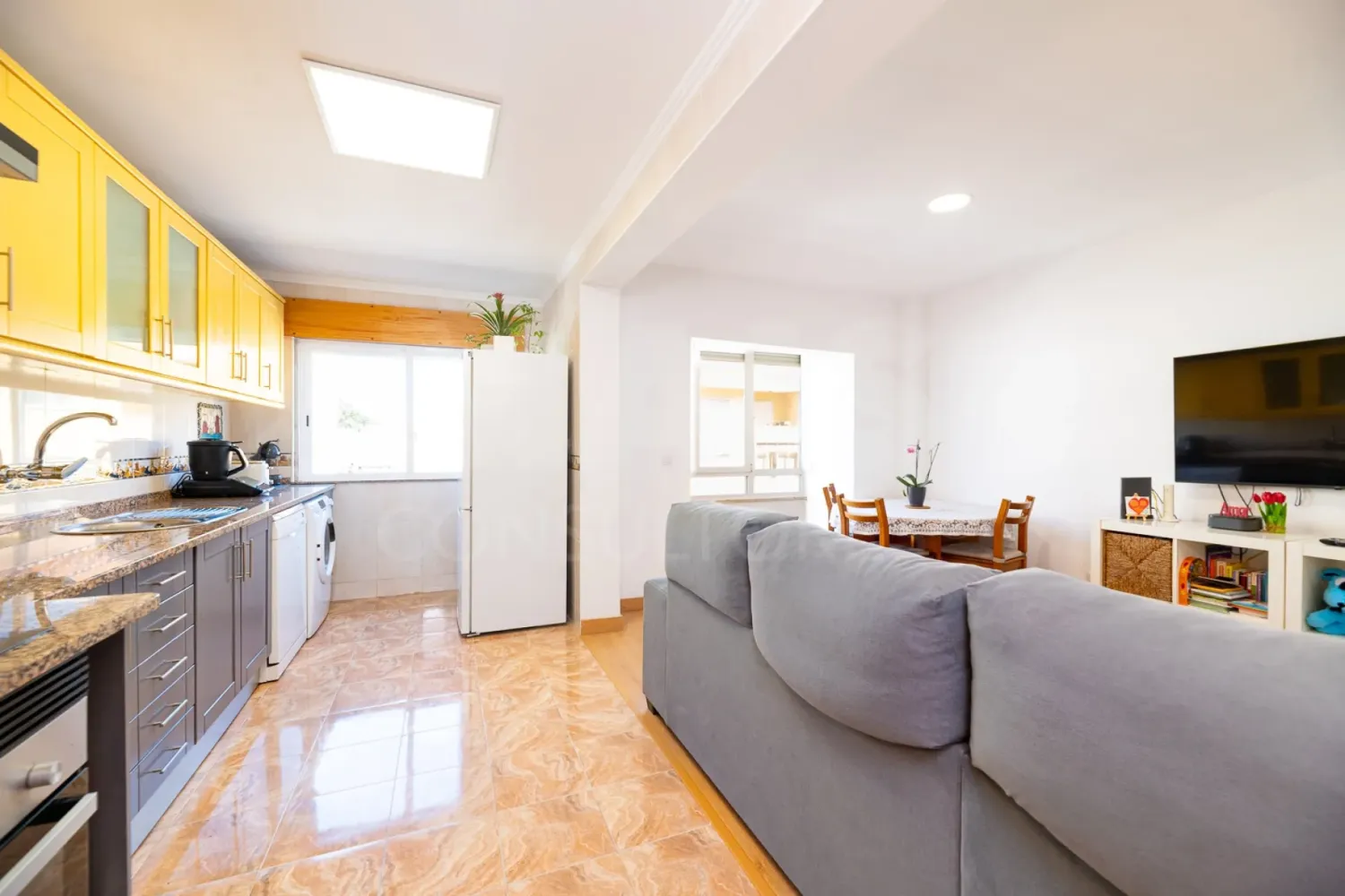 Apartamento de 2 dormitorios en Rio de Mouro, Portugal No. 305491