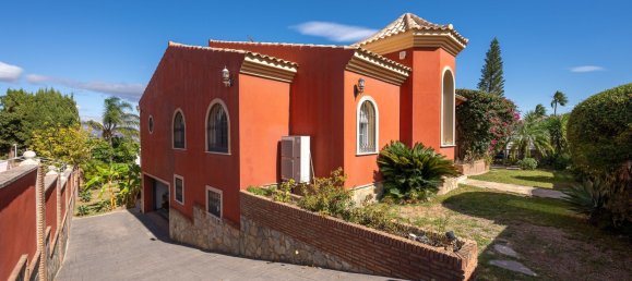 5 bedrooms Villa in Alhaurin de la Torre, Spain No. 134035 4