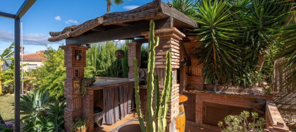 5 bedrooms Villa in Alhaurin de la Torre, Spain No. 134035 22