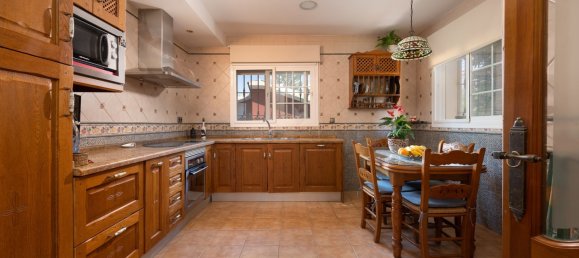 5 bedrooms Villa in Alhaurin de la Torre, Spain No. 134035 2