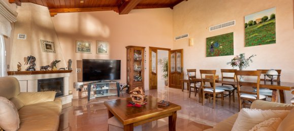 5 bedrooms Villa in Alhaurin de la Torre, Spain No. 134035 35