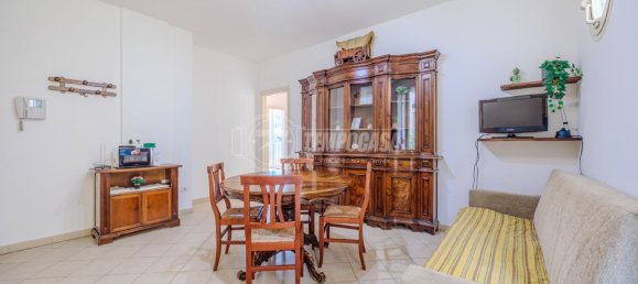 3 bedrooms Apartment in Rimini, Italy No. 19165 19