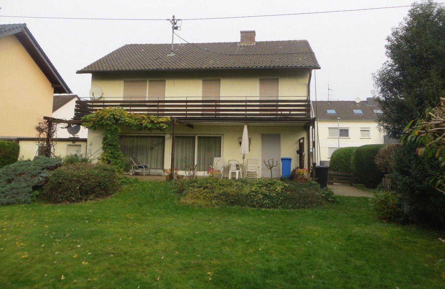 Дом с 4 спальнями в Нойвид, Германия № 300450