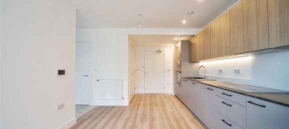 1 bedroom Apartment in The Hyde, United Kingdom No. 11676 8