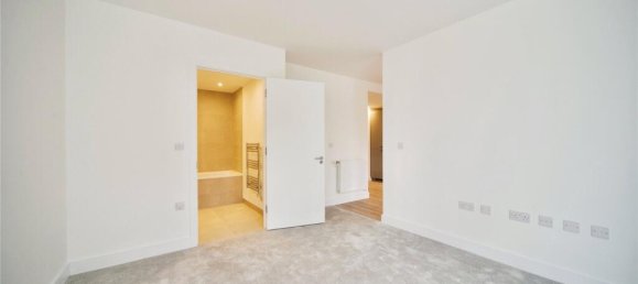 1 bedroom Apartment in The Hyde, United Kingdom No. 11676 11