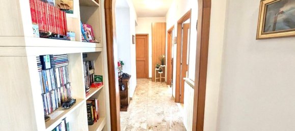 4 rooms Apartment in Campobasso, Italy No. 128311 11
