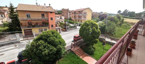 4 rooms Apartment in Campobasso, Italy No. 128311 13