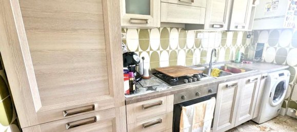 4 rooms Apartment in Campobasso, Italy No. 128311 5