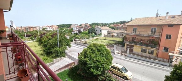 4 rooms Apartment in Campobasso, Italy No. 128311 12