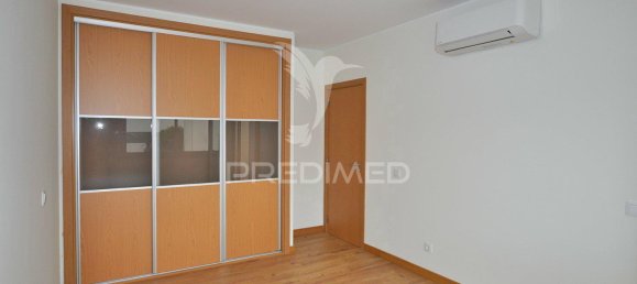 3 bedrooms House in Sesimbra, Portugal No. 26612 4