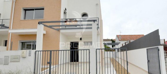 3 bedrooms House in Sesimbra, Portugal No. 26612 30