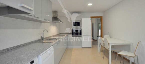 3 bedrooms House in Sesimbra, Portugal No. 26612 22