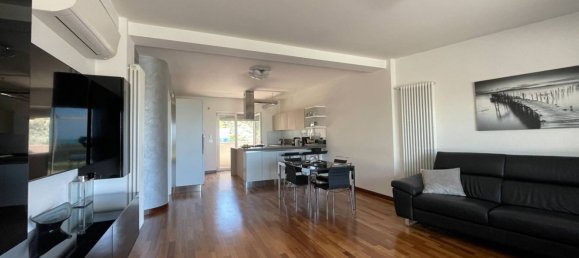 Casa de 4 divisões em Montesilvano, Italy N.º 293326 7