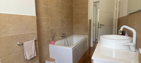 Casa de 4 divisões em Montesilvano, Italy N.º 293326 31