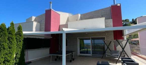 Casa de 4 divisões em Montesilvano, Italy N.º 293326 50