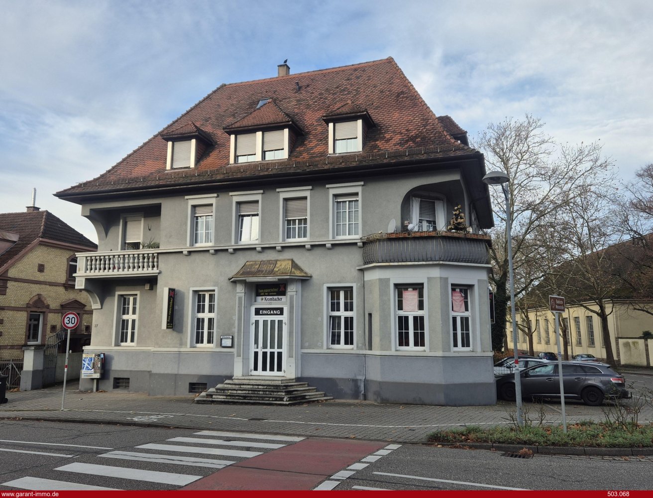 Edificio de 11 dormitorios en Karlsruhe, Germany No. 4395