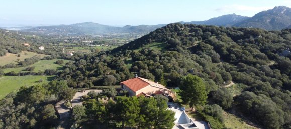 Villa de 6 habitaciónes en Olbia, Italy No. 236064 13