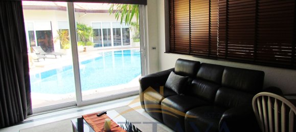 4 bedrooms Cafe / restaurant in Pattaya, Thailand No. 883 3