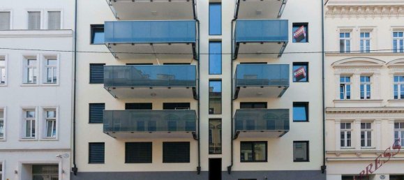 Garage in Margareten, Austria, Nr. 150847 2