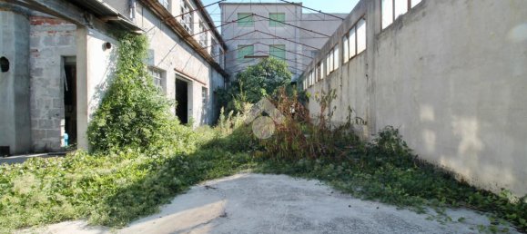 15غرفة منزل في Udine, Italy رقم 24351 30