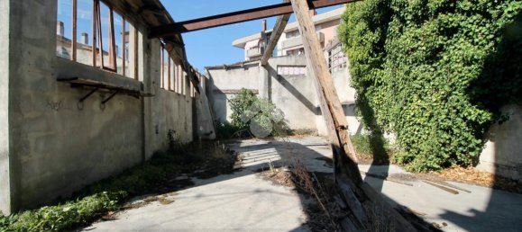 15-Zimmer Haus in Udine, Italy, Nr. 24351 12