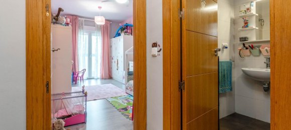 Apartamento de 3 dormitorios en Santa Fe, Spain No. 140153 28