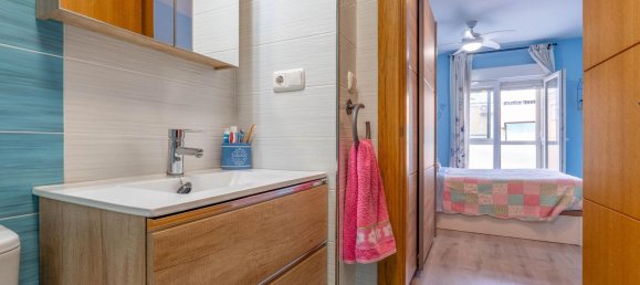 Apartamento de 3 dormitorios en Santa Fe, Spain No. 140153 3