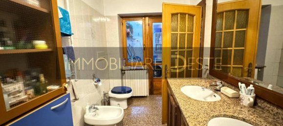 9-salle Maison à Mattie, Italy No. 171237 26