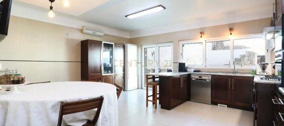 5 bedrooms Villa in Odivelas, Portugal No. 102680 9