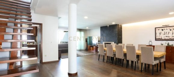 5 bedrooms Villa in Odivelas, Portugal No. 102680 3