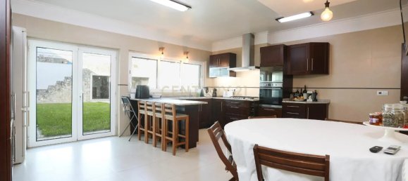 5 bedrooms Villa in Odivelas, Portugal No. 102680 10