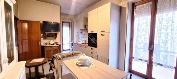 8 rooms House in Lisciano Niccone, Italy No. 152842 6