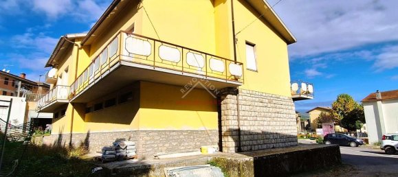 8 rooms House in Lisciano Niccone, Italy No. 152842 31