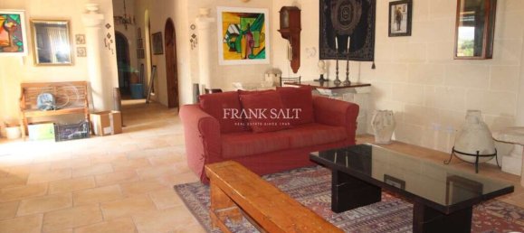 Бунгало с 3 спальнями в Виктория, Мальта № 5426 4