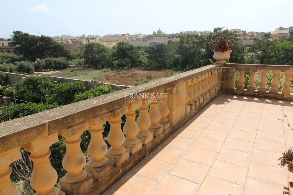 Бунгало с 3 спальнями в Виктория, Мальта № 5426