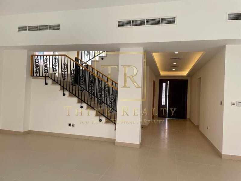 4 bedrooms Villa in Nadd Al Sheba, UAE No. 14341