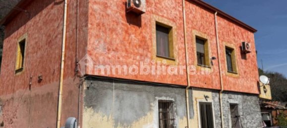 Apartamento de 3 dormitorios en Bono, Italy No. 377303 2