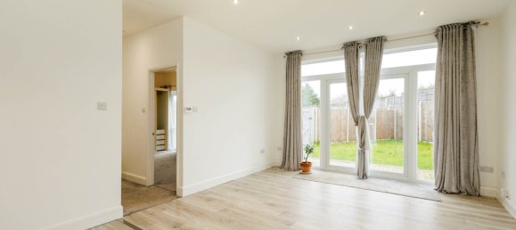 2 bedrooms Bungalow in Bromley, United Kingdom No. 1947 13