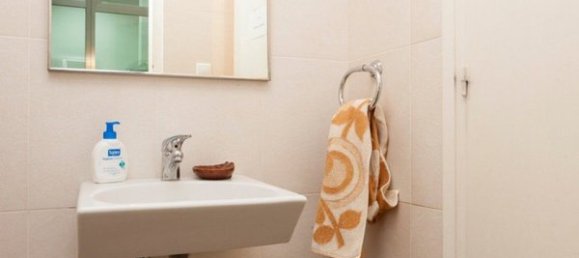 842m² Commercial property in Zaragoza, Spain No. 67578 17